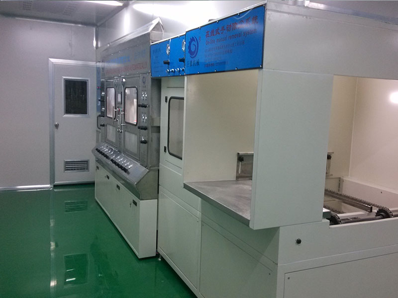 在線跟蹤式硅膠往復噴涂機：玻璃瓶子噴涂液態硅膠噴涂